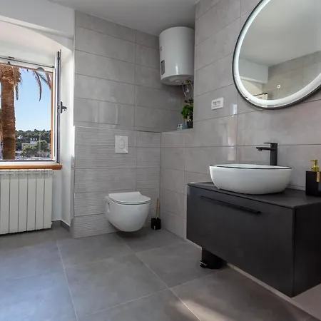 Deluxe Dreamy In The Center Of Hvar With Sea View Гостьовий будинок 4*