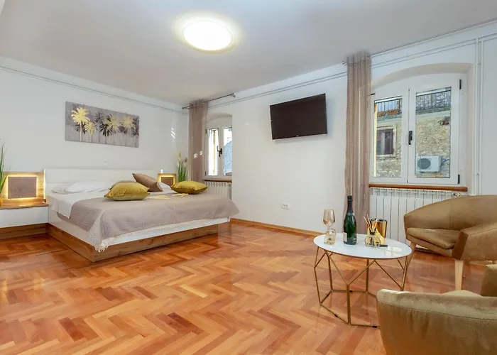 Affittacamere Deluxe Dreamy In The Center Of Hvar With Sea View 4*