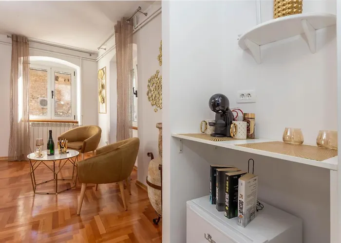 Affittacamere Deluxe Dreamy In The Center Of Hvar With Sea View 4*