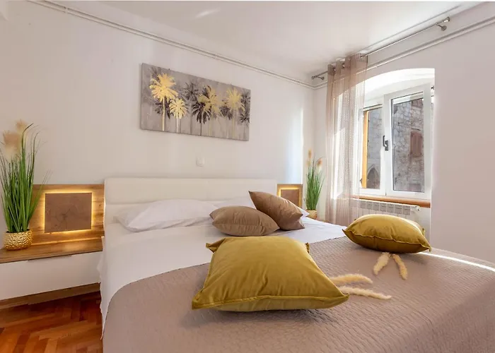 Deluxe Dreamy In The Center Of Hvar With Sea View Pensionat